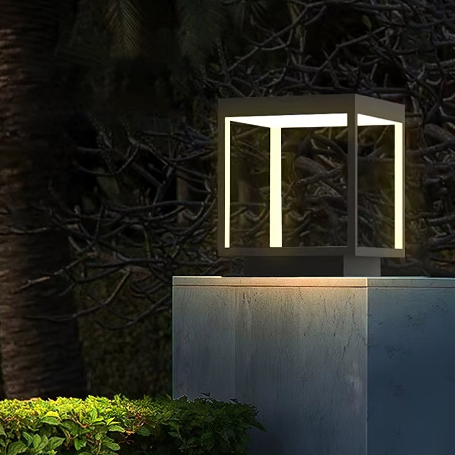 Square Frame Solar Outdoor Light | Stainless Steel | Black & White, Remote Control
