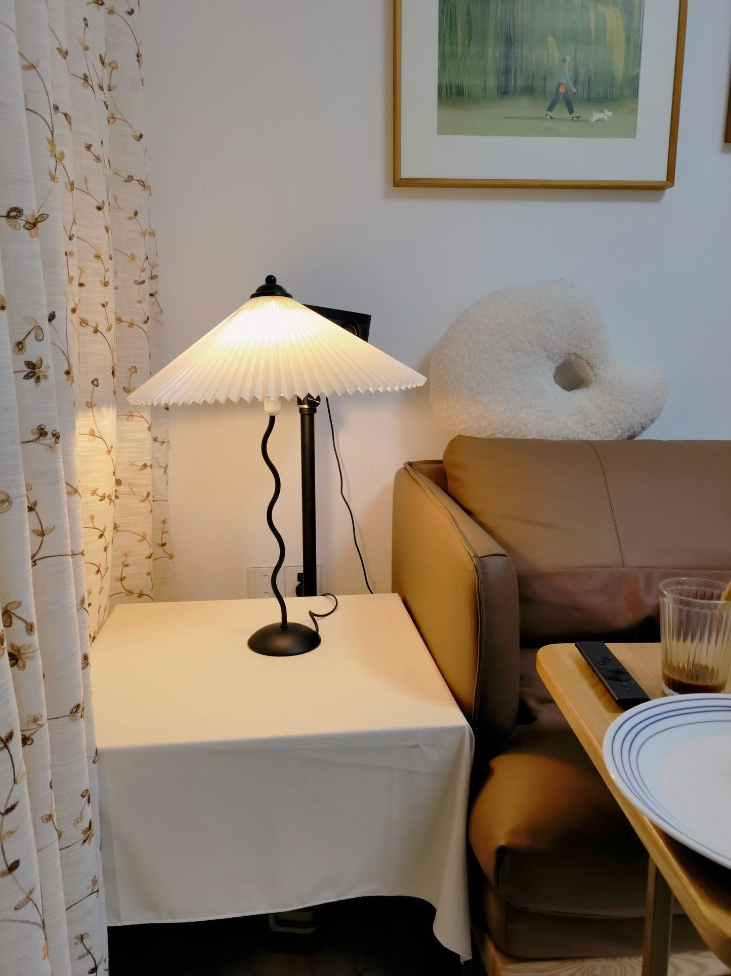 Squiggle Table Lamp | Nordic Style Metal & Fabric | Black with Beige Shade