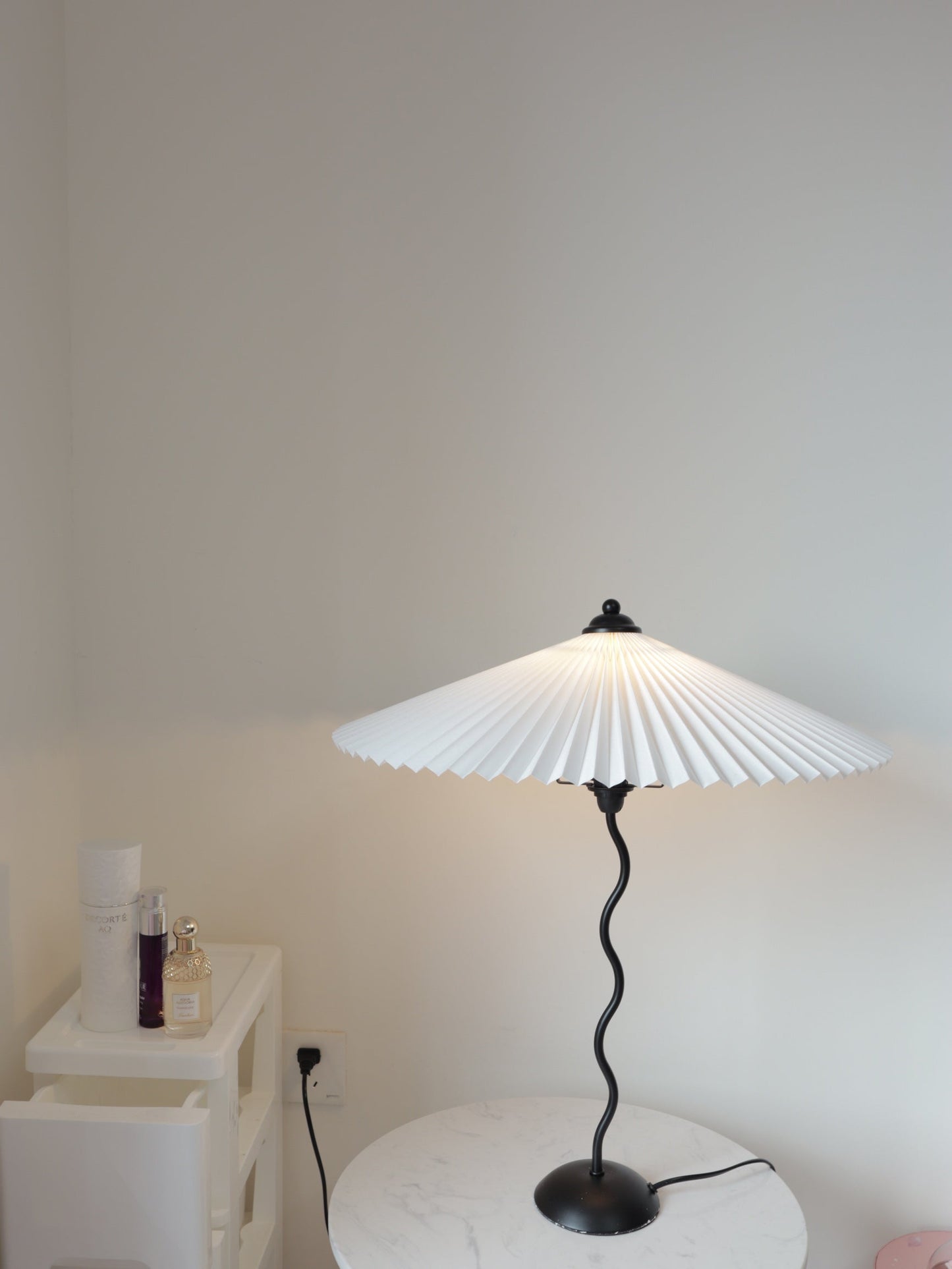 Squiggle Table Lamp | Nordic Style Metal & Fabric | Black with Beige Shade