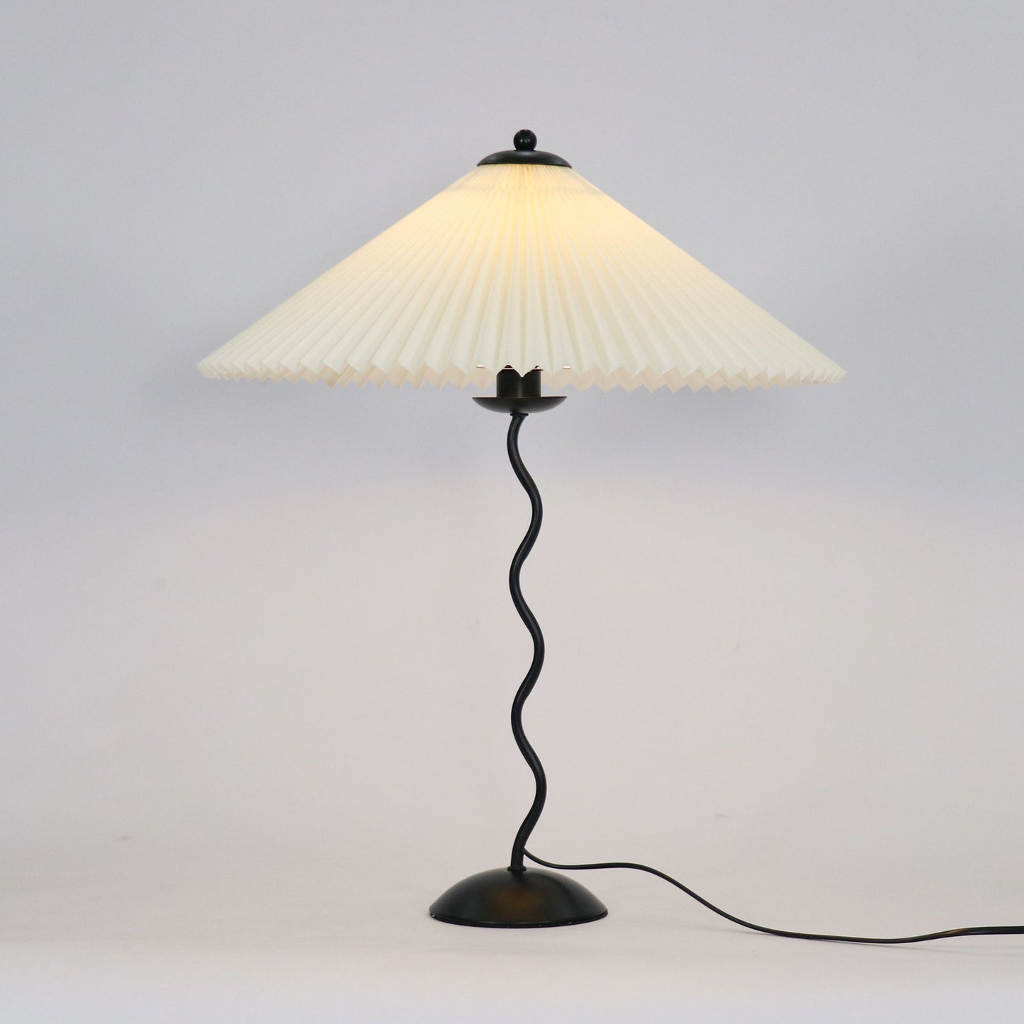 Squiggle Table Lamp | Nordic Style Metal & Fabric | Black with Beige Shade