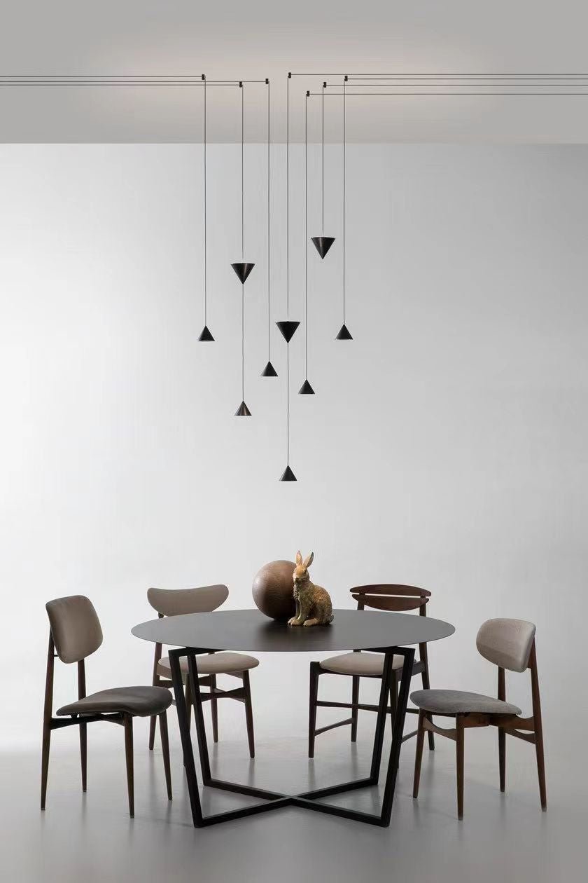 Stralunata Pendant Lamp | Minimalist Metal Design | Adjustable Height