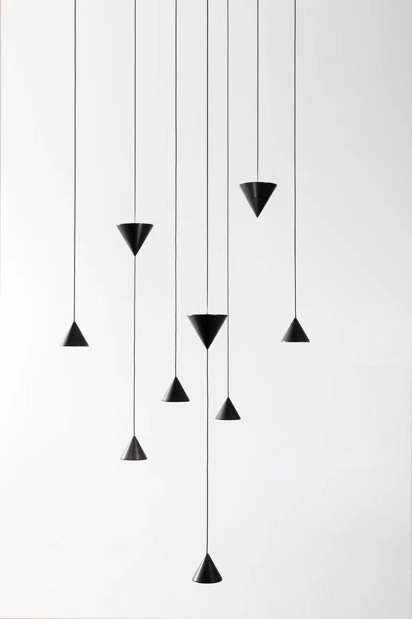 Stralunata Pendant Lamp | Minimalist Metal Design | Adjustable Height