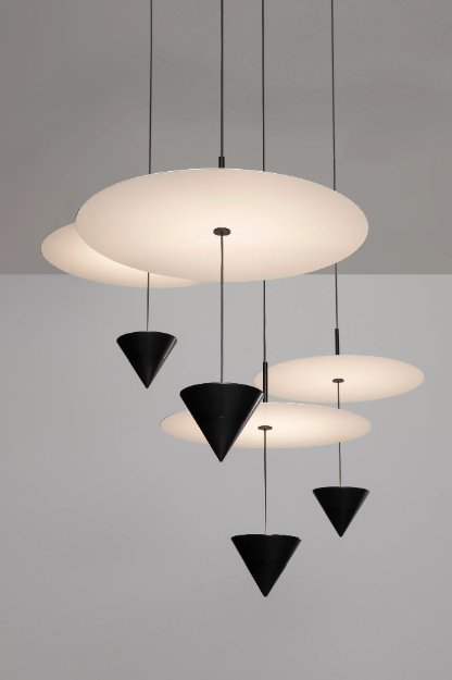 Stralunata Pendant Lamp | Minimalist Metal Design | Adjustable Height
