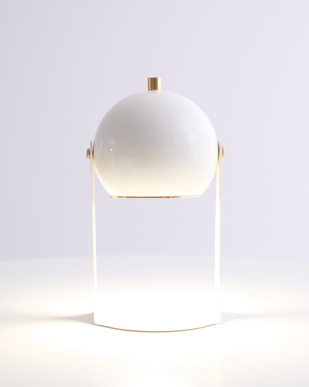Svejk Table Lamp | Glossy Black and White | Touch Control