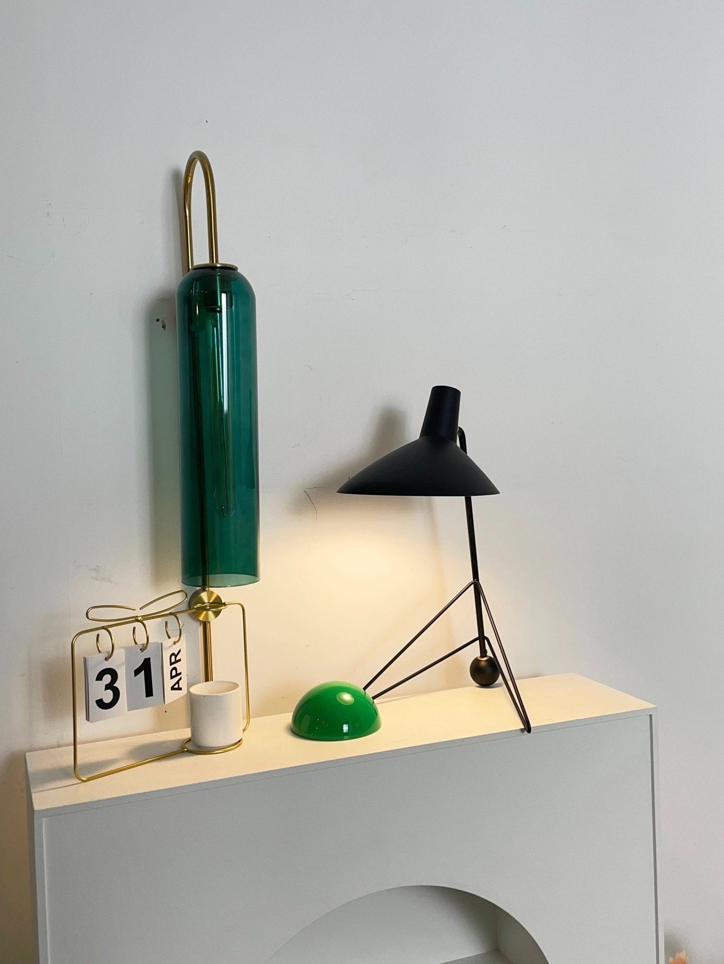 Svelte Noir Table Lamp | Matte Black Metal | 31cm Diameter