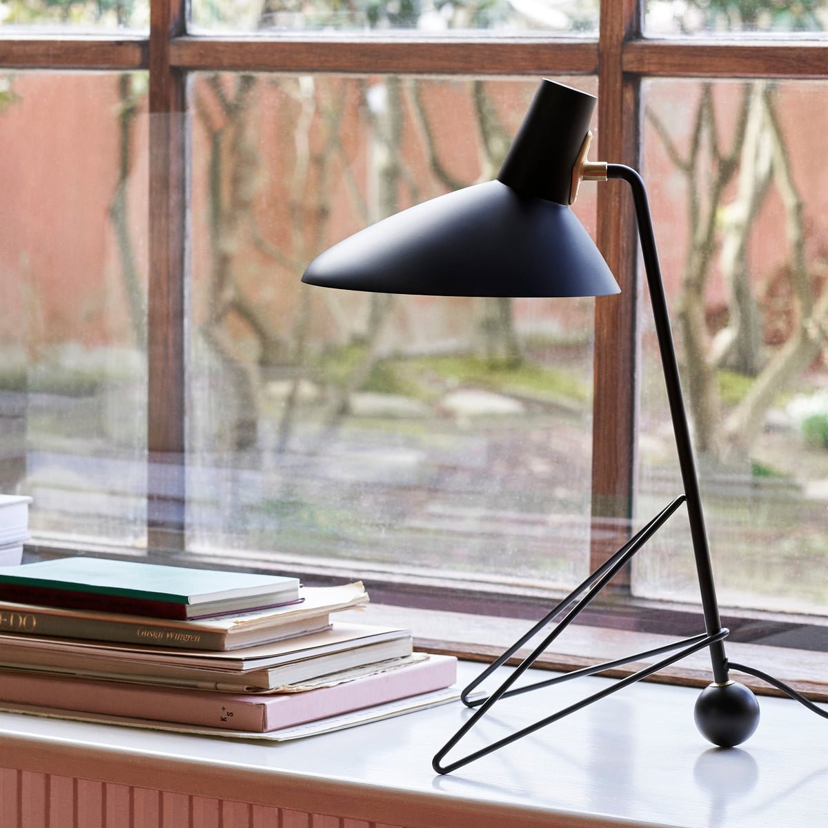 Svelte Noir Table Lamp | Matte Black Metal | 31cm Diameter
