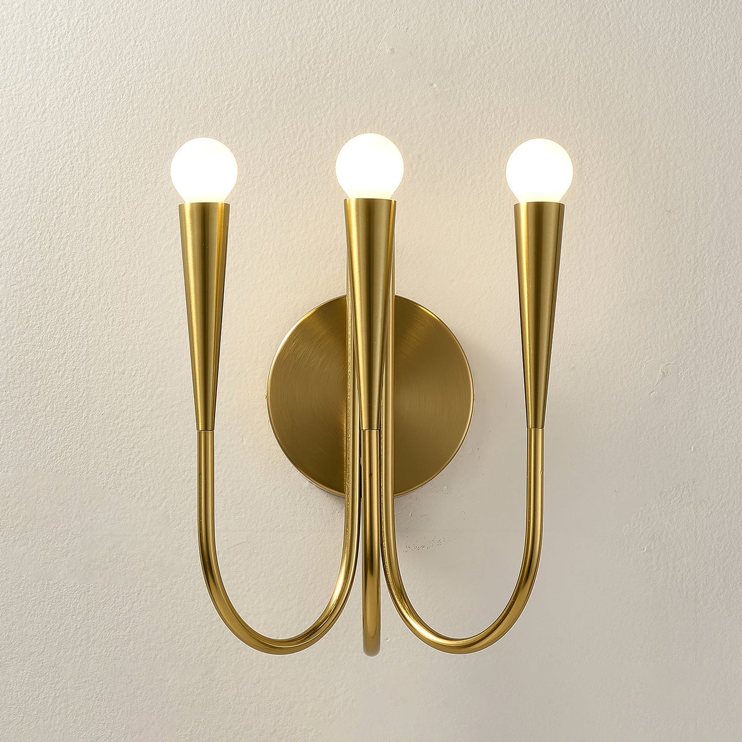 Swoop Arm Wall Lamp | Metal & Glass | Copper or Black Finish