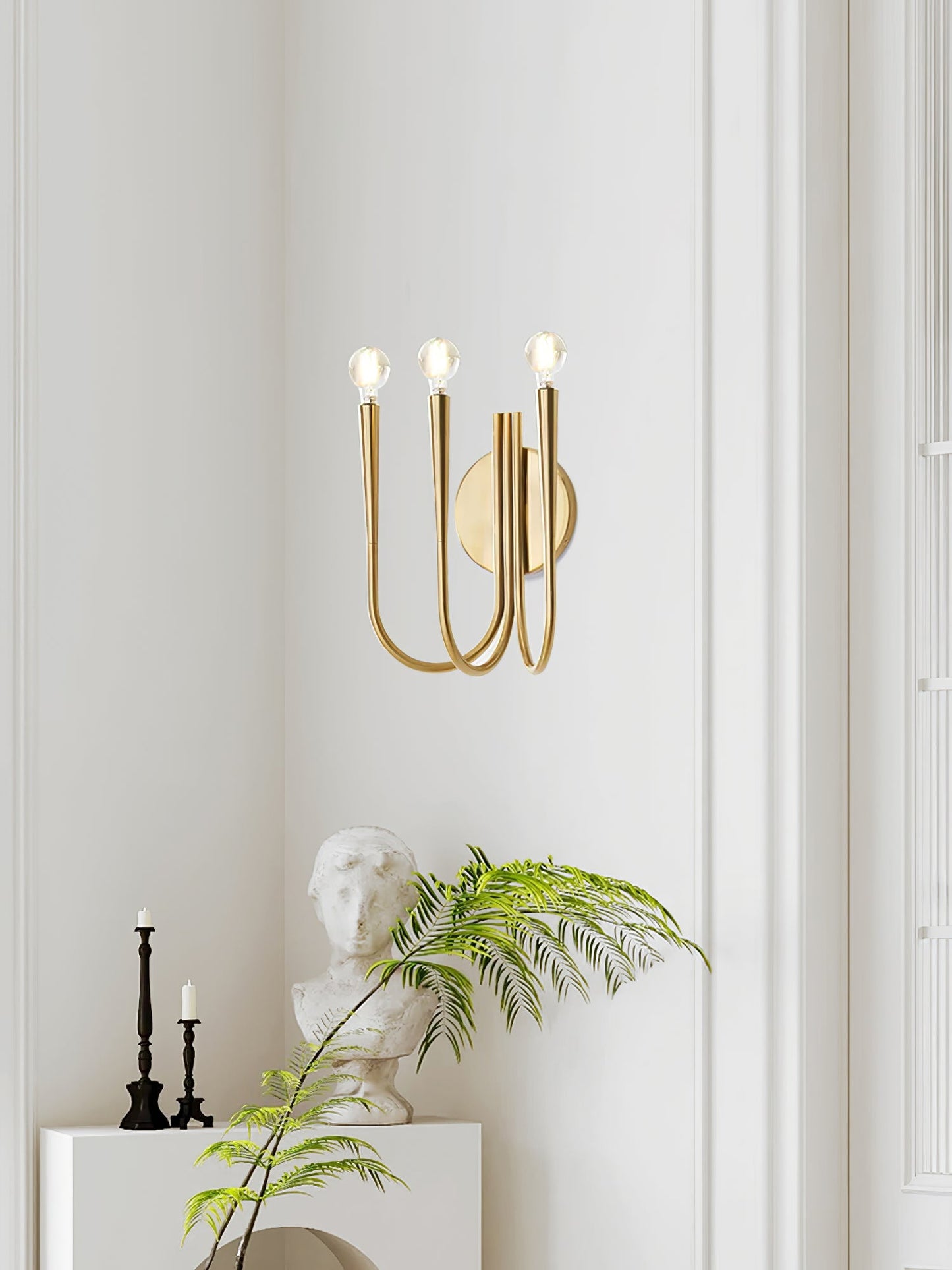 Swoop Arm Wall Lamp | Metal & Glass | Copper or Black Finish