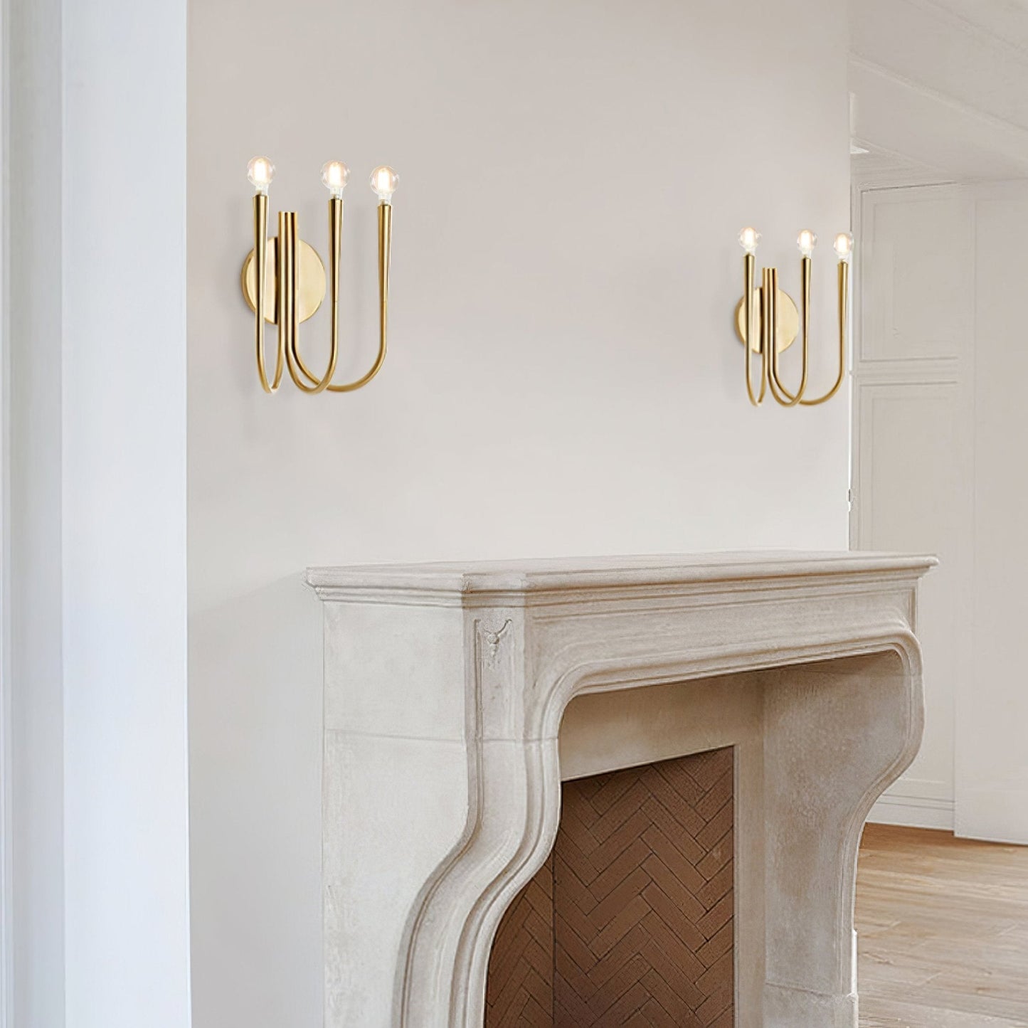 Swoop Arm Wall Lamp | Metal & Glass | Copper or Black Finish