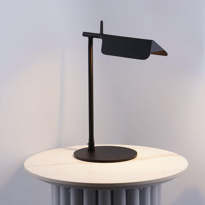 Pivot Ease Table Lamp | Die-Cast Aluminum | Matt Black