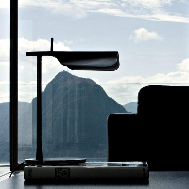 Pivot Ease Table Lamp | Die-Cast Aluminum | Matt Black