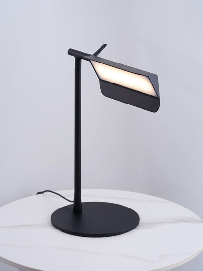 Pivot Ease Table Lamp | Die-Cast Aluminum | Matt Black