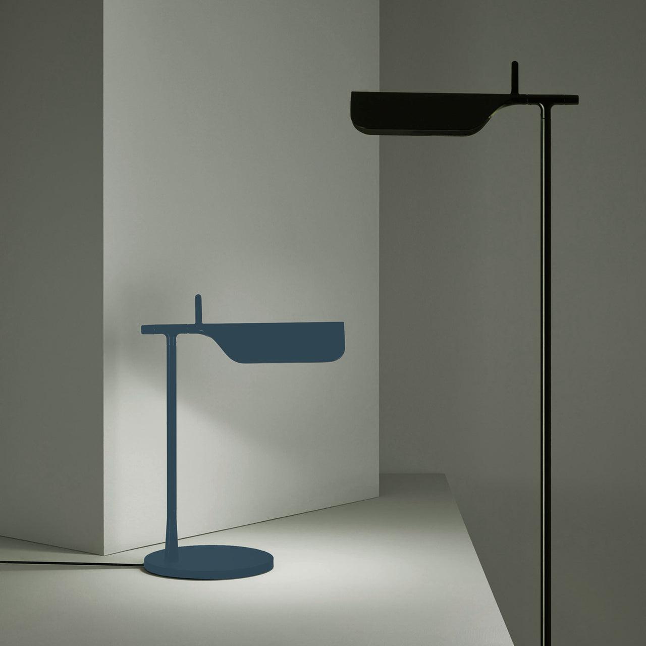 Pivot Ease Table Lamp | Die-Cast Aluminum | Matt Black