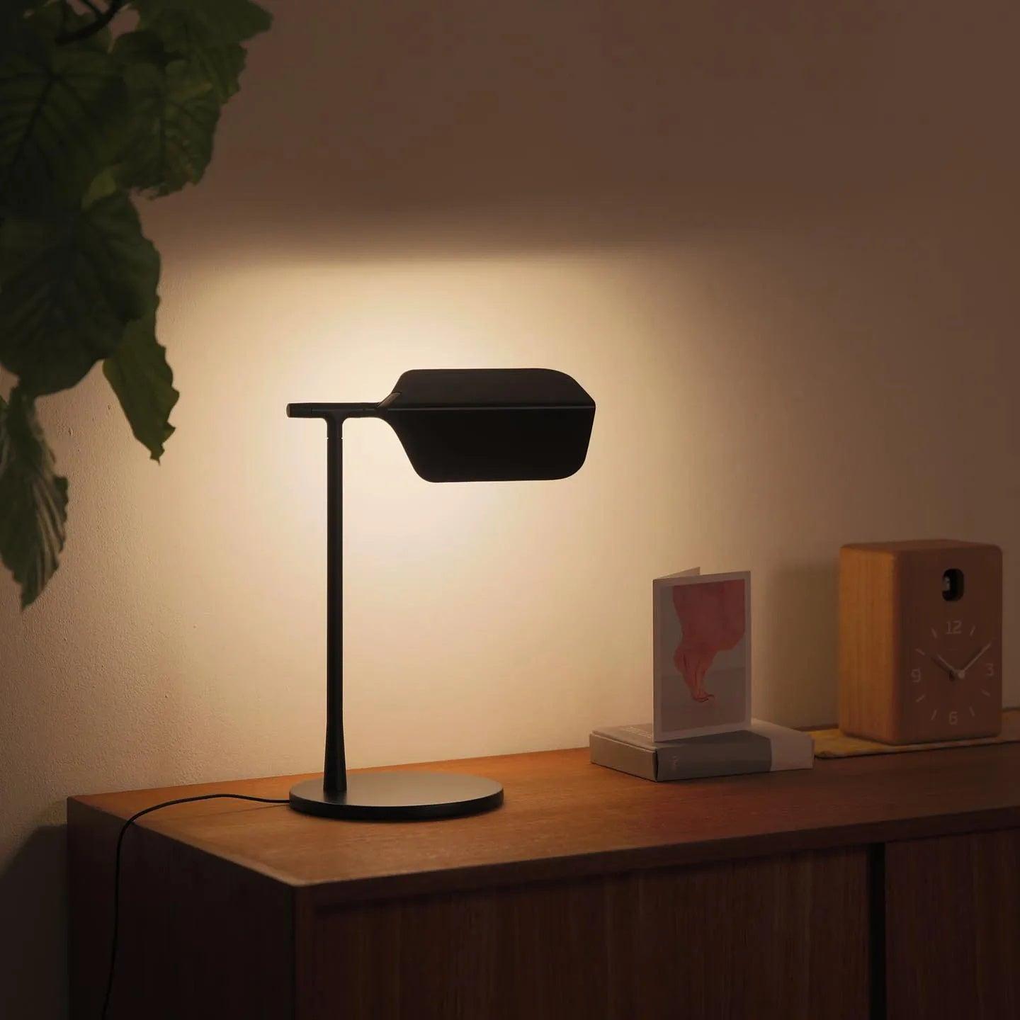 Pivot Ease Table Lamp | Die-Cast Aluminum | Matt Black