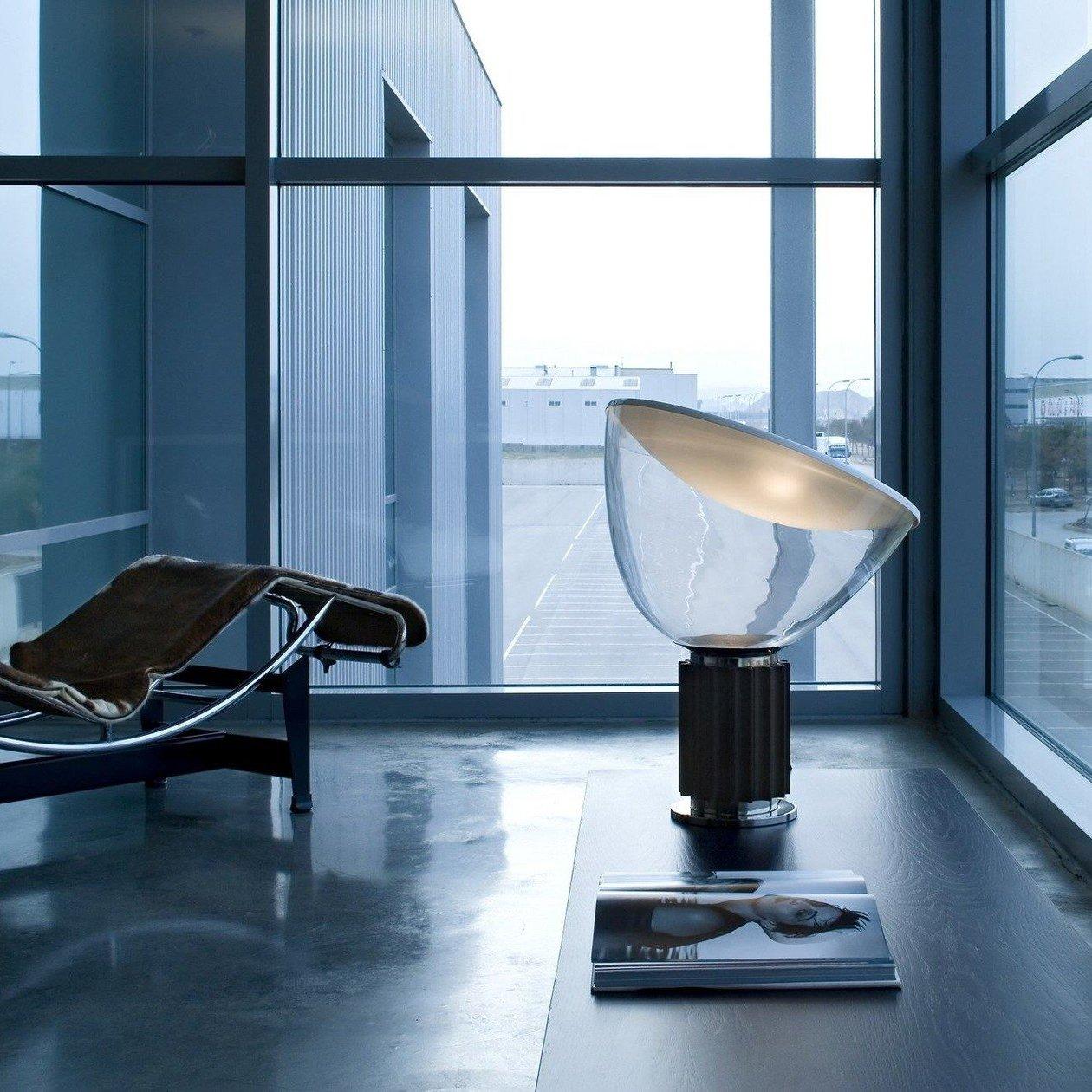 Radar Table Lamp | Glossy White Aluminum & Clear Glass | Adjustable Design