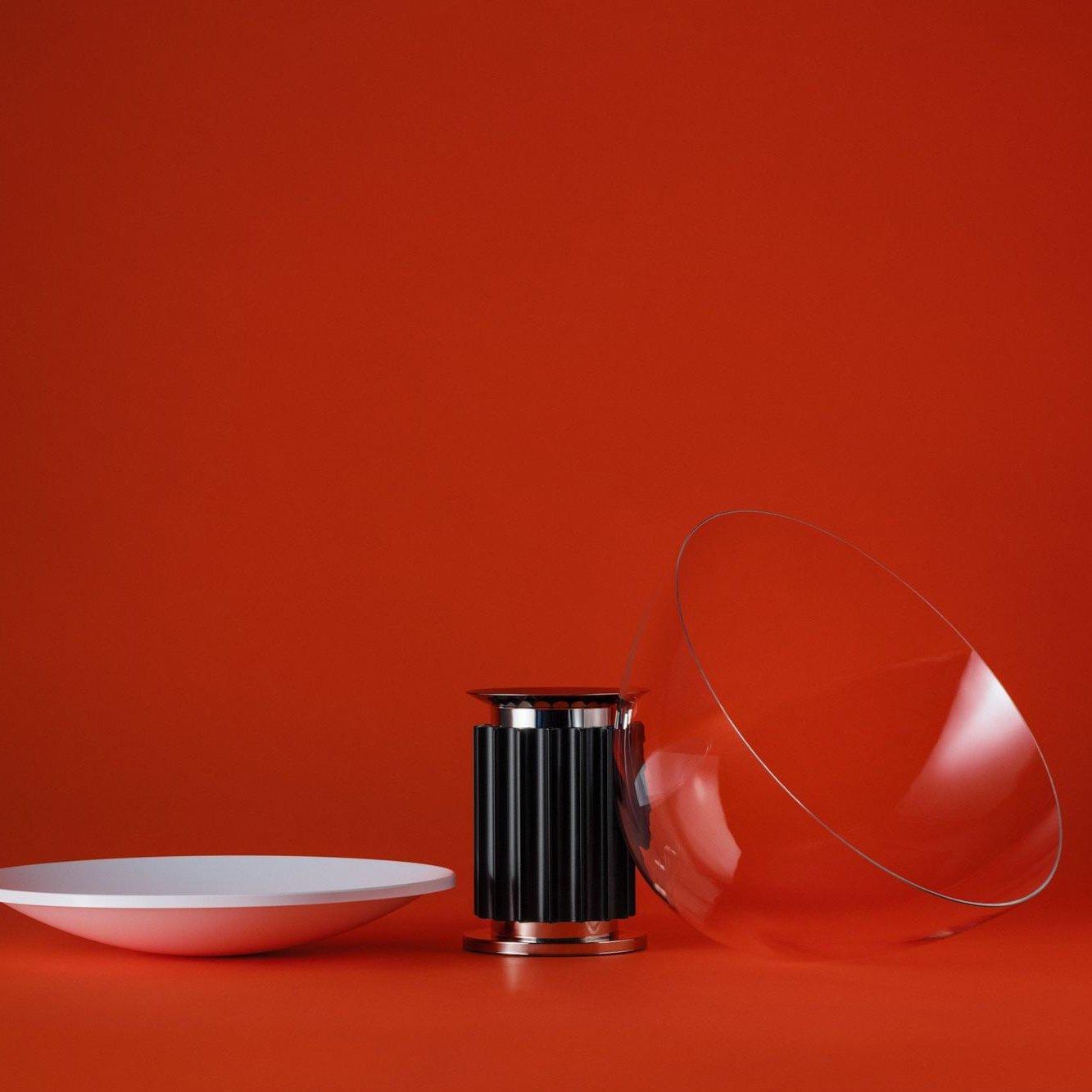 Radar Table Lamp | Glossy White Aluminum & Clear Glass | Adjustable Design