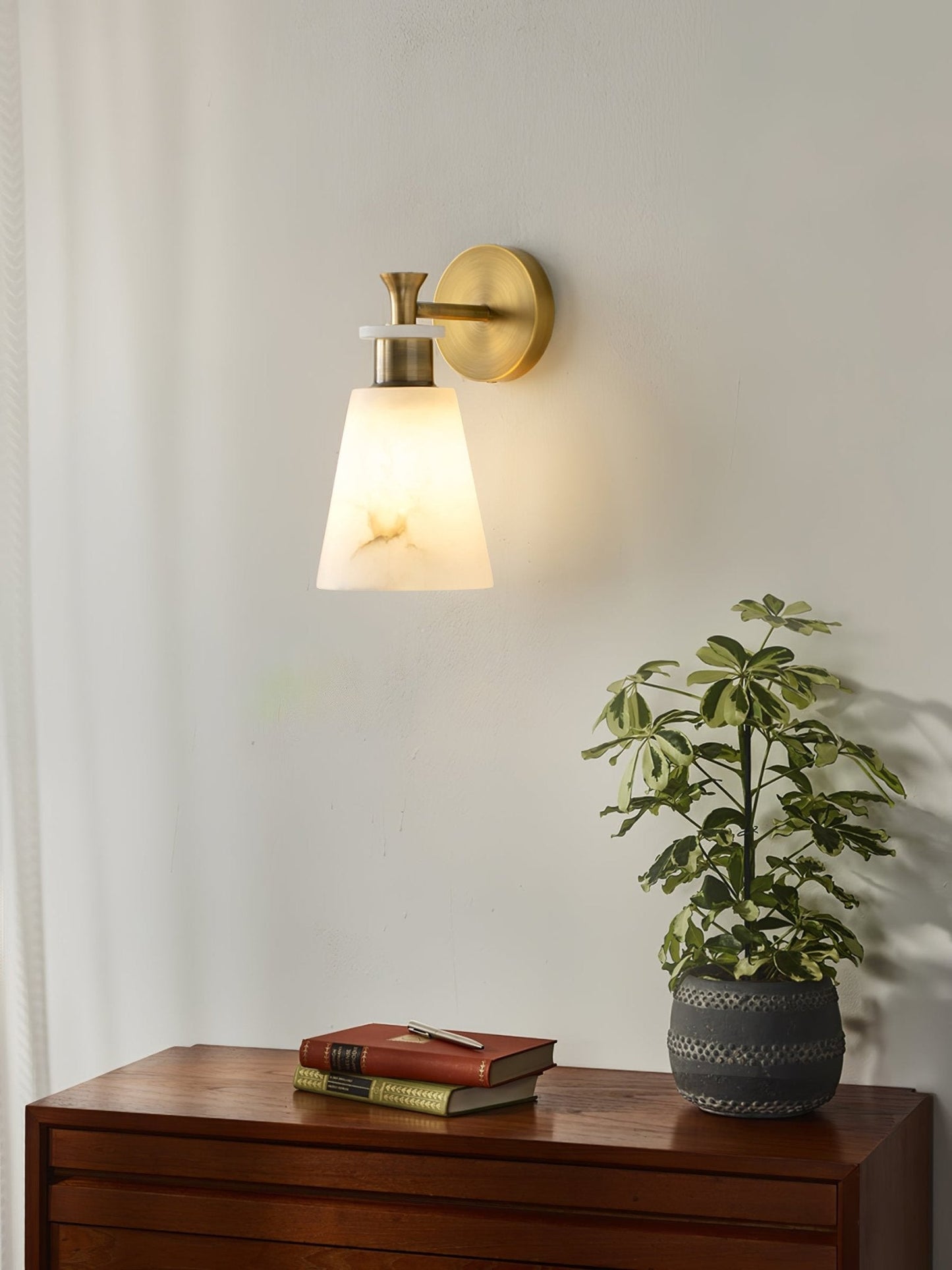 Alabaster Wall Sconce | Snow Alabaster & Brass | 12cm Diameter