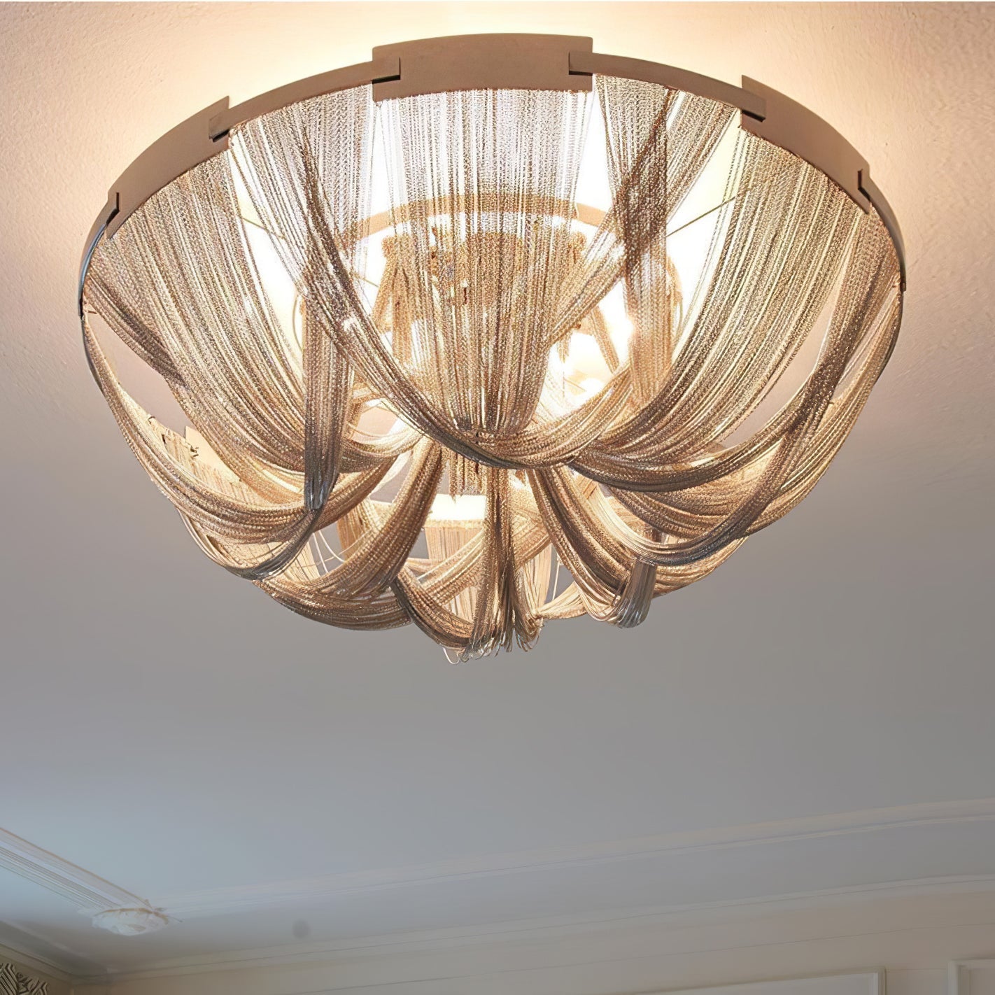 Aluminum Chain Ceiling Light | Modern Metal Design | Gold & Silver Options