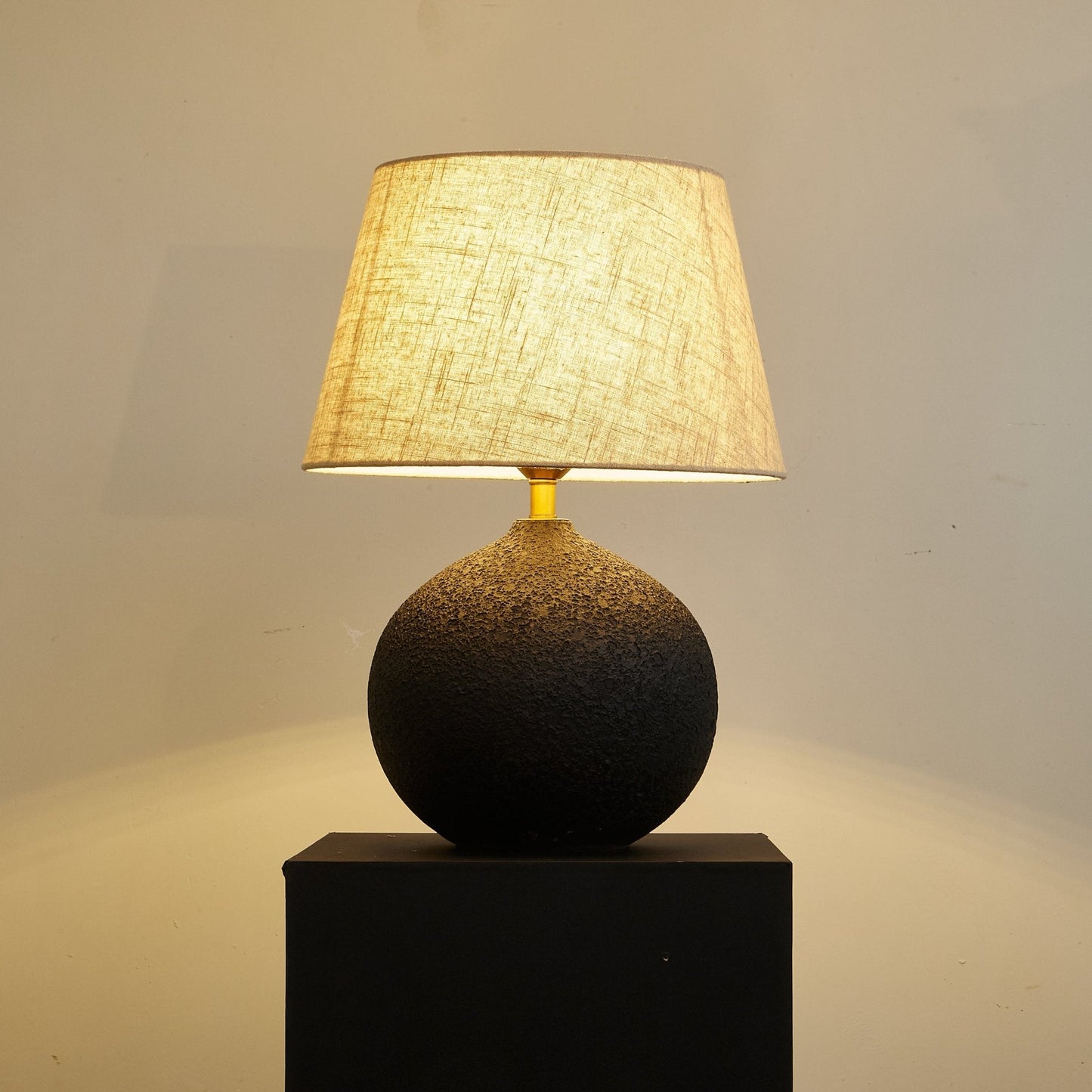 Table Lamp | Ceramic Base | Black-to-Brown Gradient