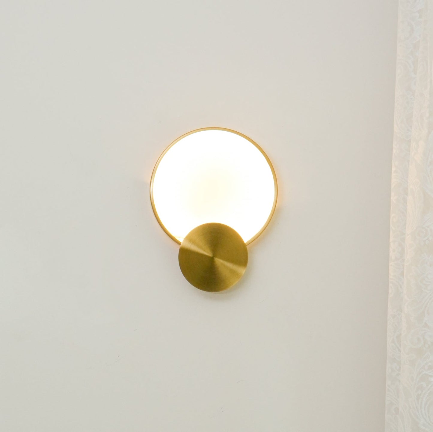Terra Svet Wall Lamp | Metal & Alabaster | Set of 2