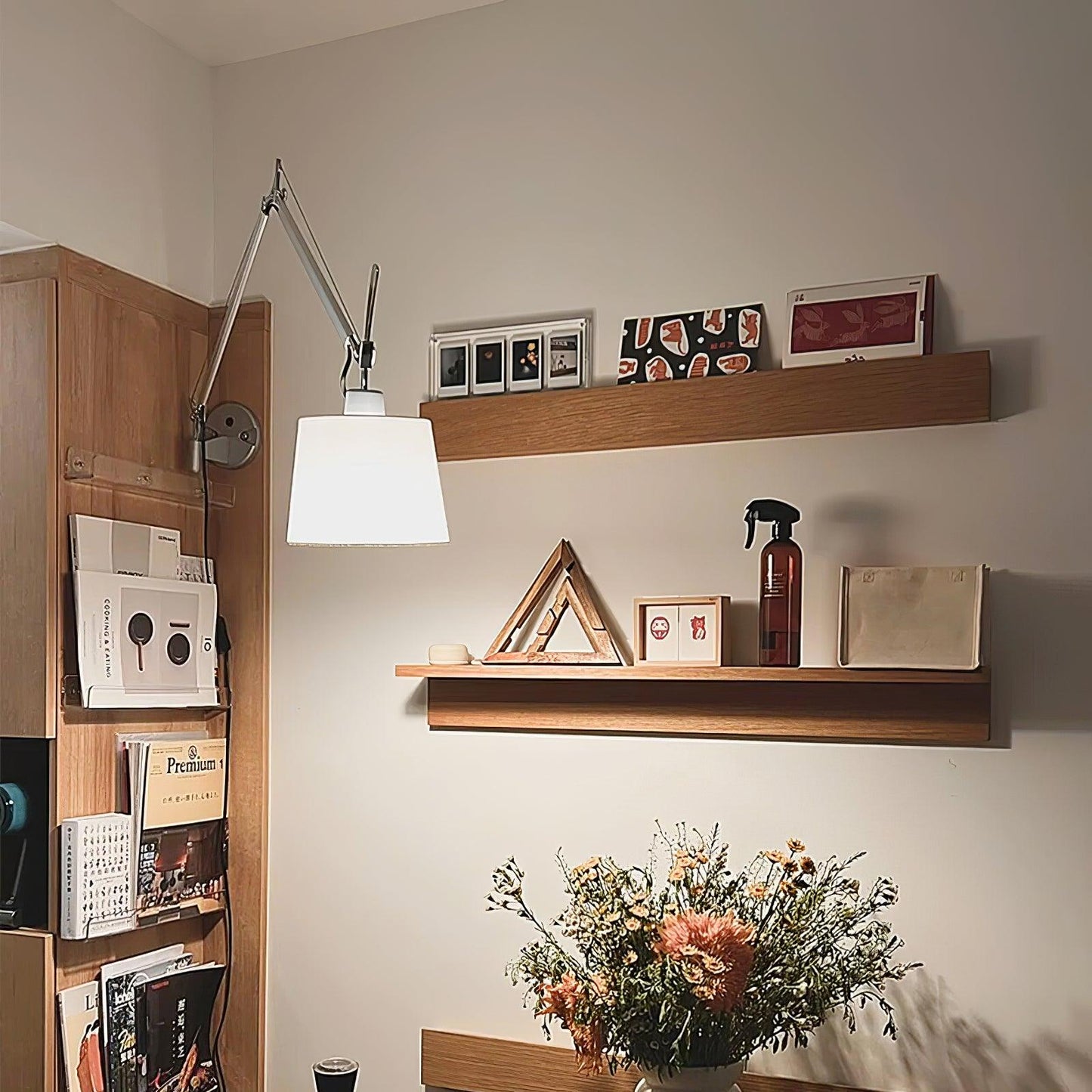Rocker Modern Wall Lamp | Adjustable Metal Arms | Fog Silver & White Finish
