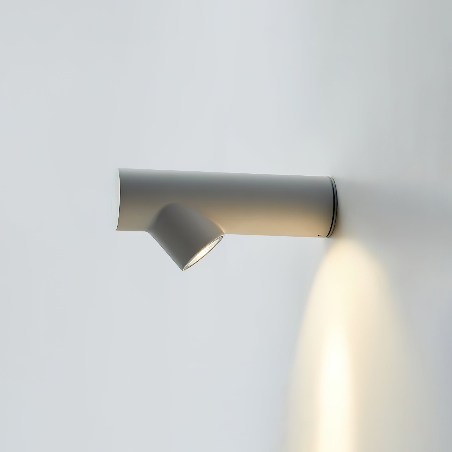 Tube Wall Sconce | Metal & Aluminum | Set of 2 | Black & White