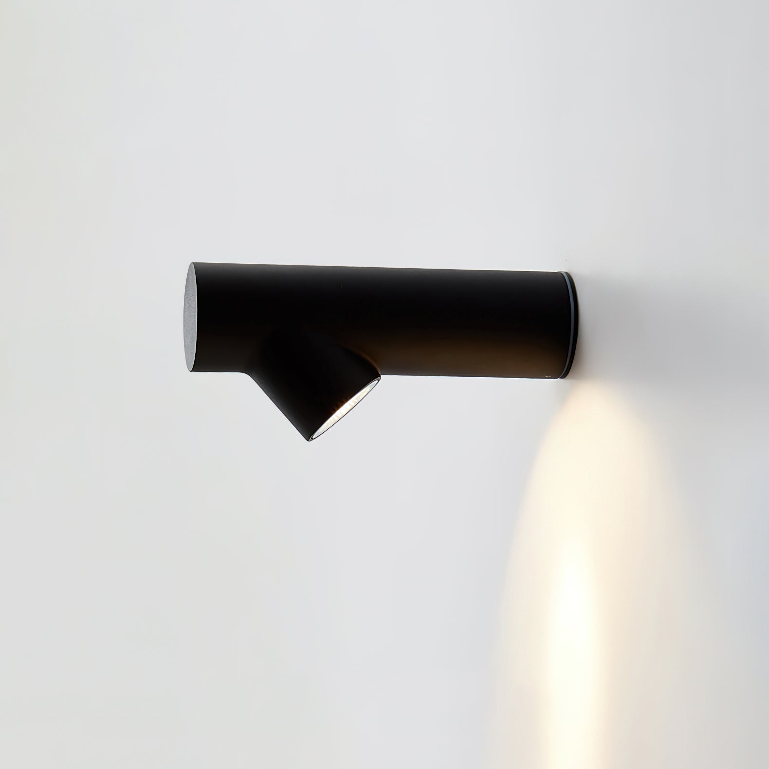 Tube Wall Sconce | Metal & Aluminum | Set of 2 | Black & White