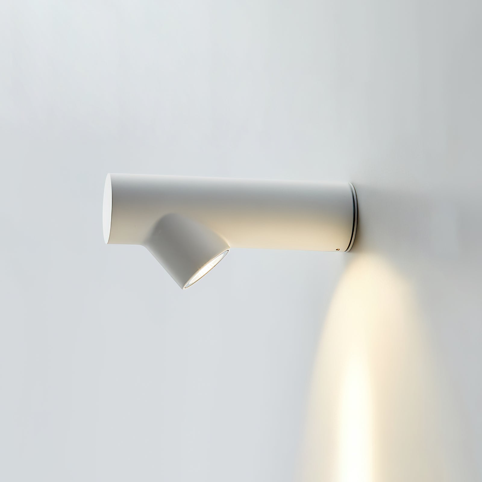Tube Wall Sconce | Metal & Aluminum | Set of 2 | Black & White