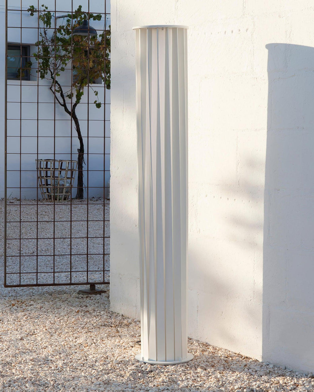 LED Outdoor Light | Metal & Acrylic | Black or White, 3 Sizes