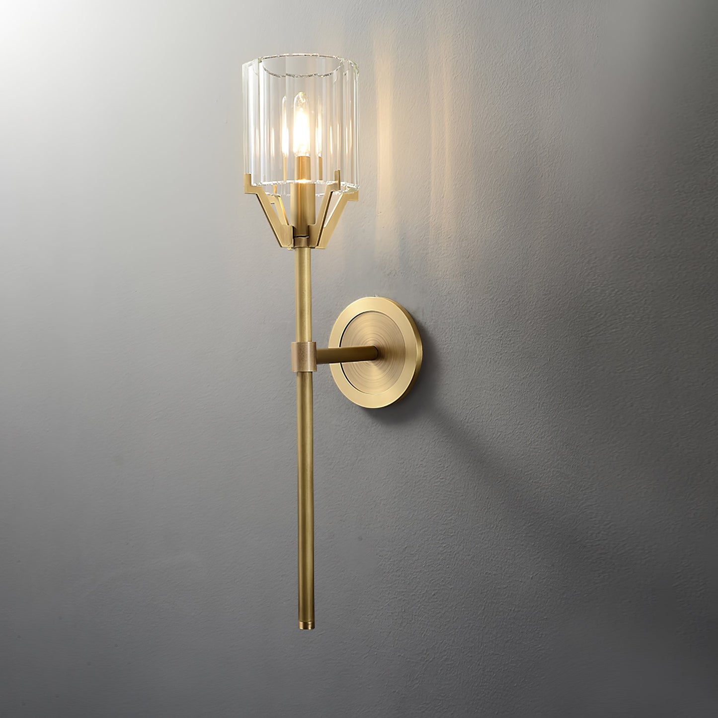 Valdampierre Wall Sconce | Heavy Cut Crystal & Heritage Brass | Indoor Lighting