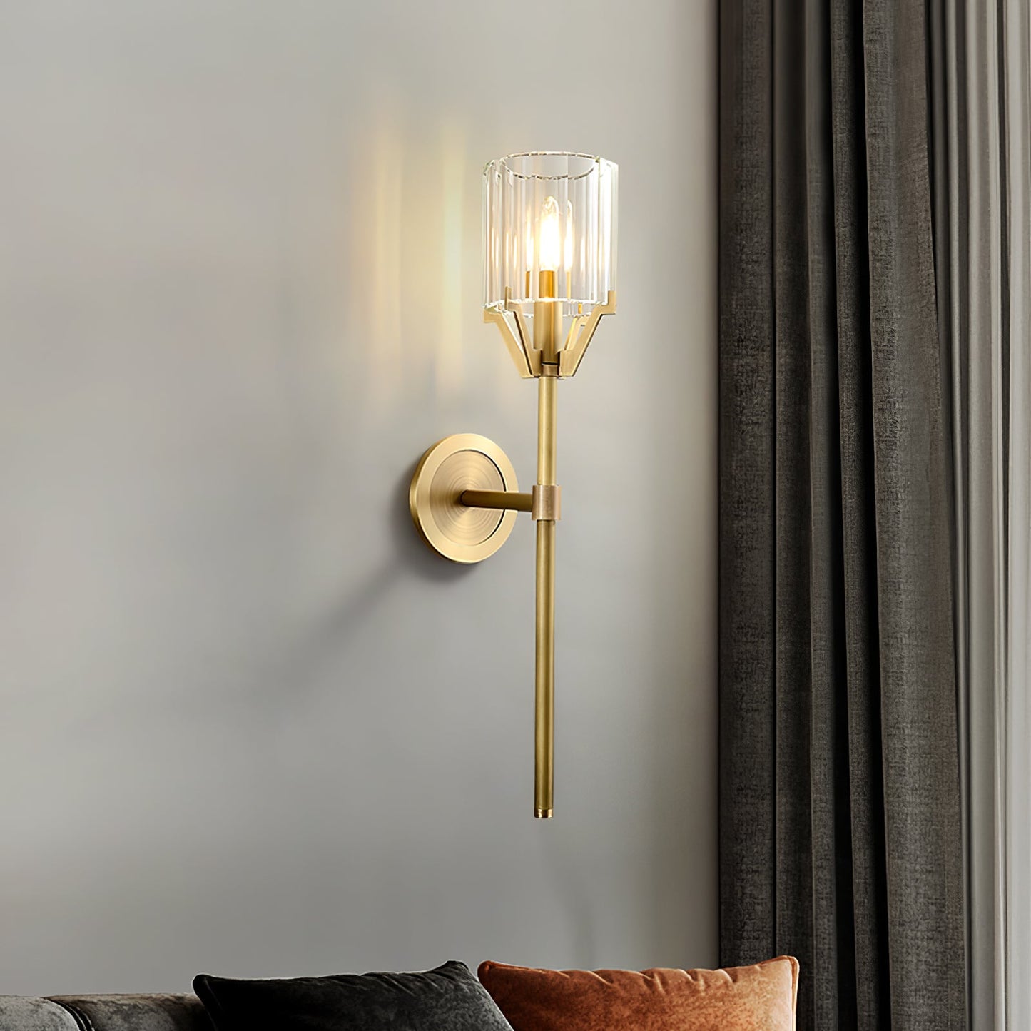 Valdampierre Wall Sconce | Heavy Cut Crystal & Heritage Brass | Indoor Lighting