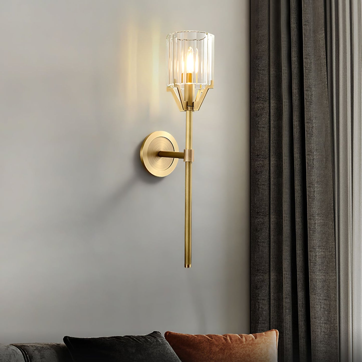 Valdampierre Wall Sconce | Heavy Cut Crystal & Heritage Brass | Indoor Lighting