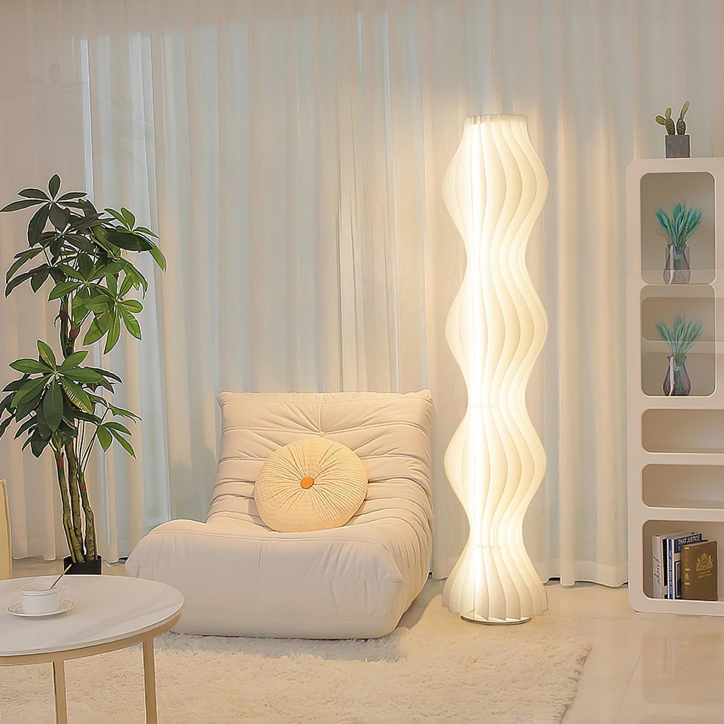 Vapor Floor Lamp | White Iron & Acrylic | Modern Design