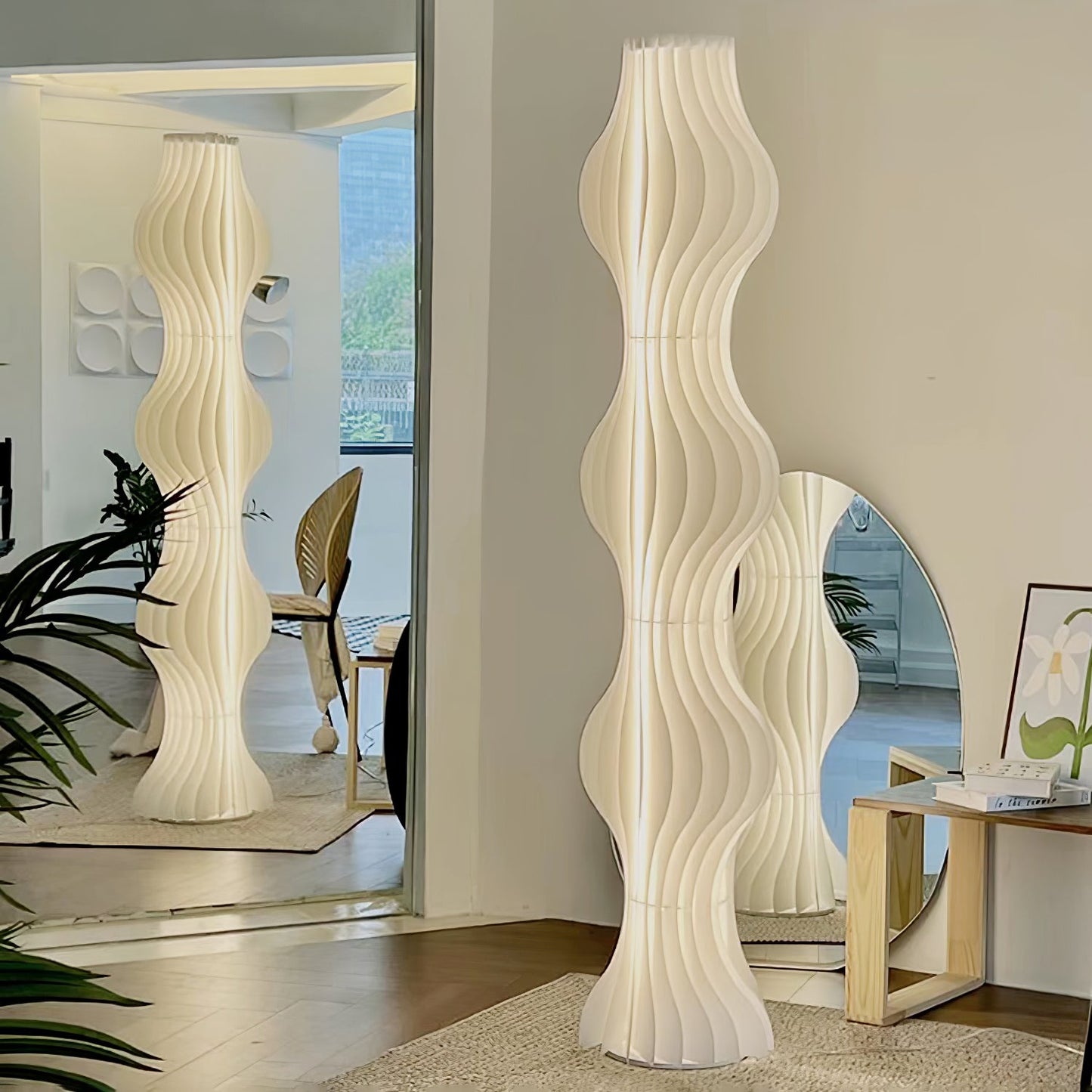 Vapor Floor Lamp | White Iron & Acrylic | Modern Design
