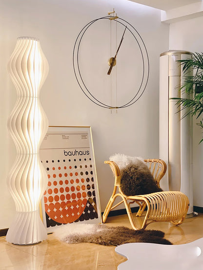 Vapor Floor Lamp | White Iron & Acrylic | Modern Design