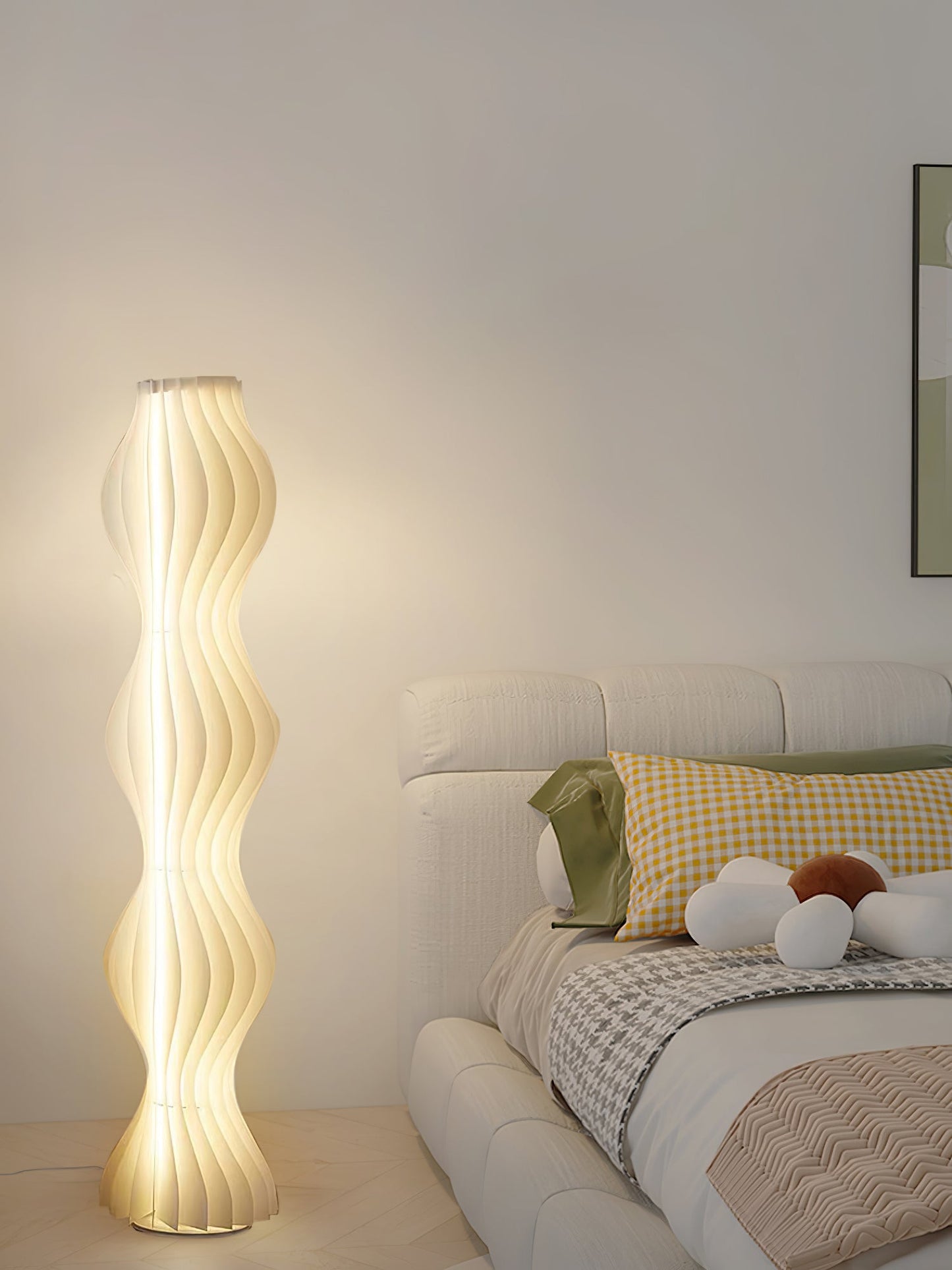 Vapor Floor Lamp | White Iron & Acrylic | Modern Design