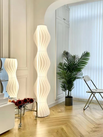 Vapor Floor Lamp | White Iron & Acrylic | Modern Design