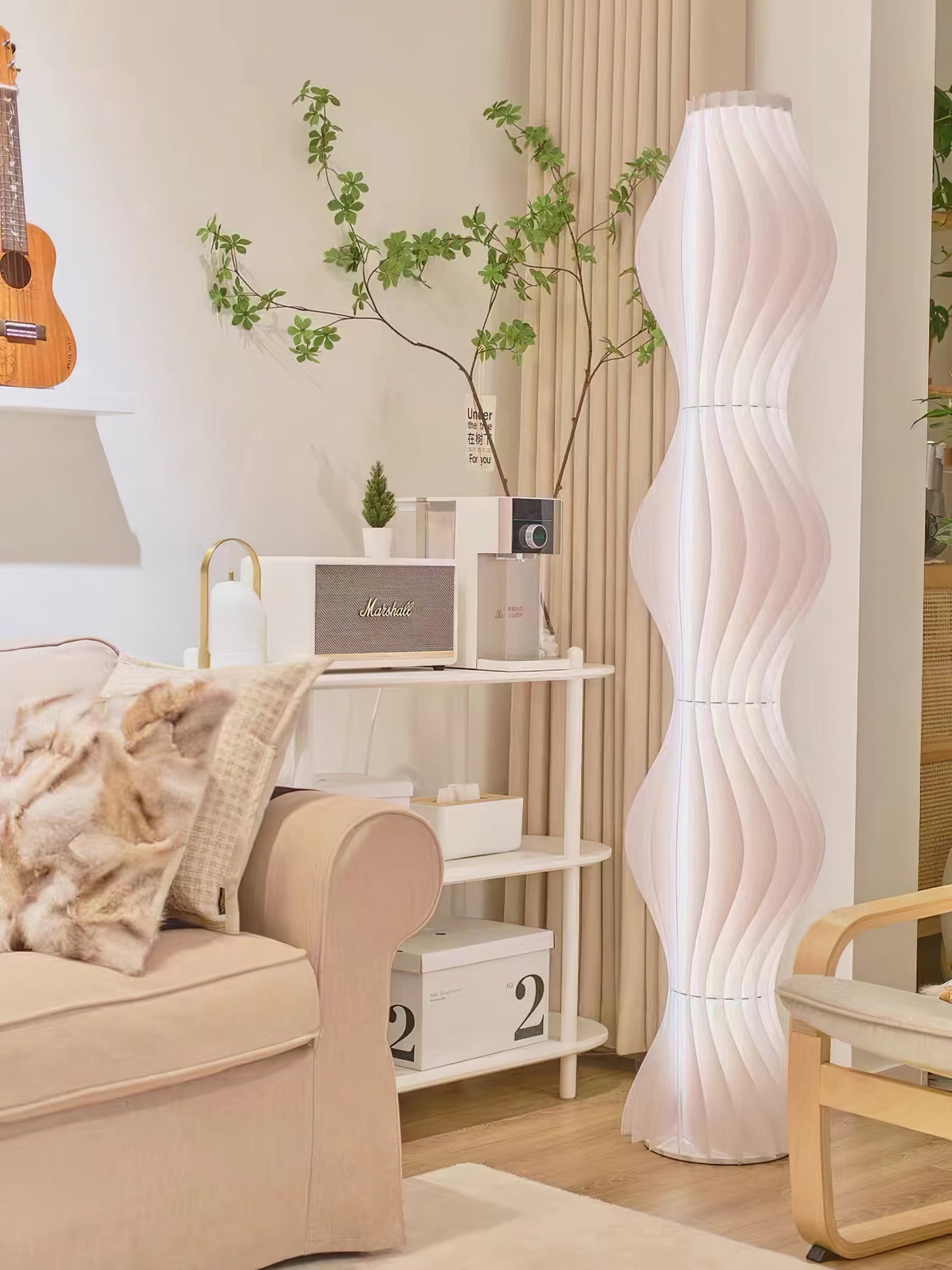 Vapor Floor Lamp | White Iron & Acrylic | Modern Design