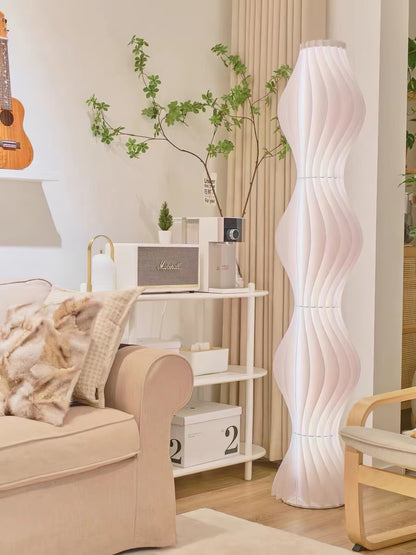 Vapor Floor Lamp | White Iron & Acrylic | Modern Design