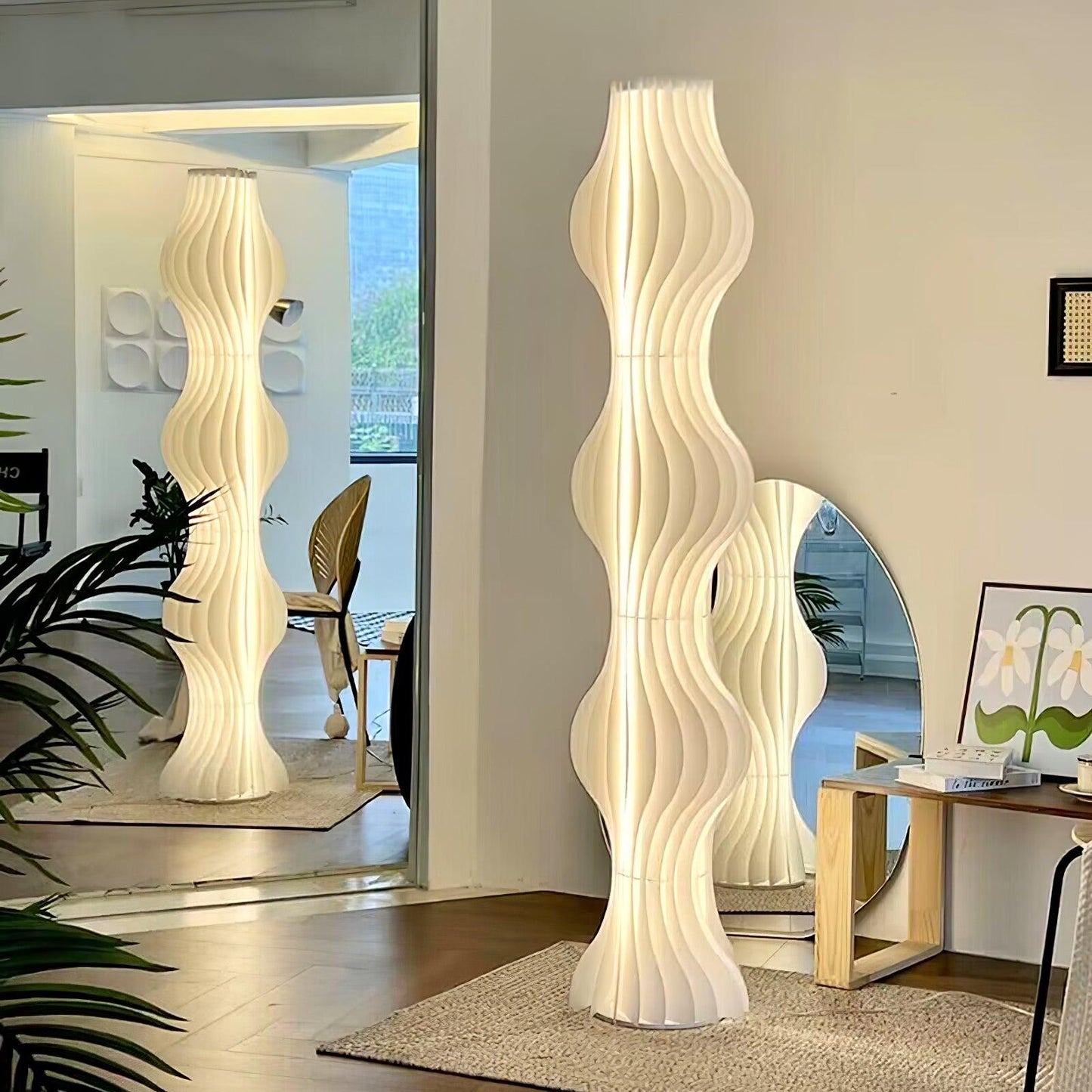 Vapor Floor Lamp | White Iron & Acrylic | Modern Design