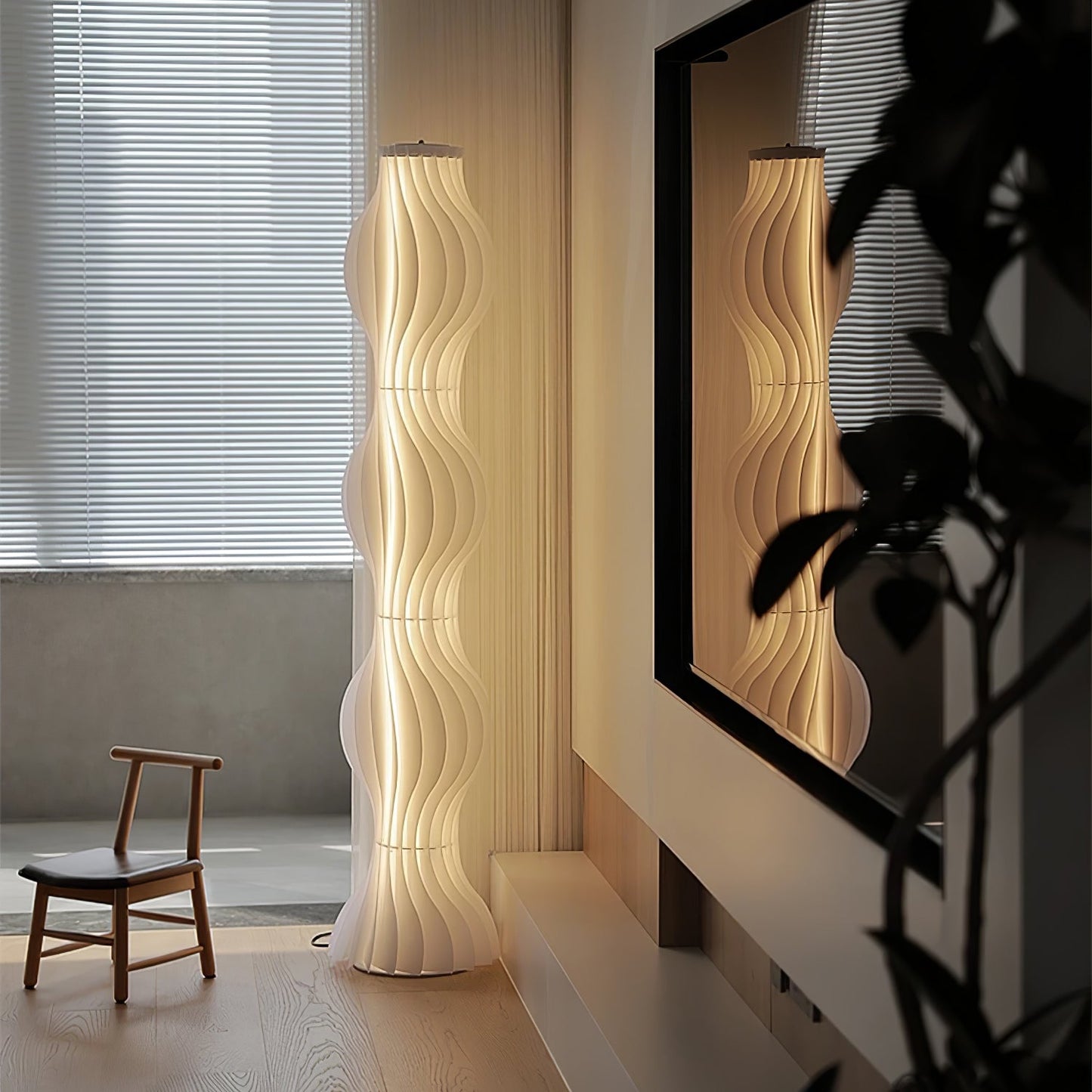 Vapor Floor Lamp | White Iron & Acrylic | Modern Design