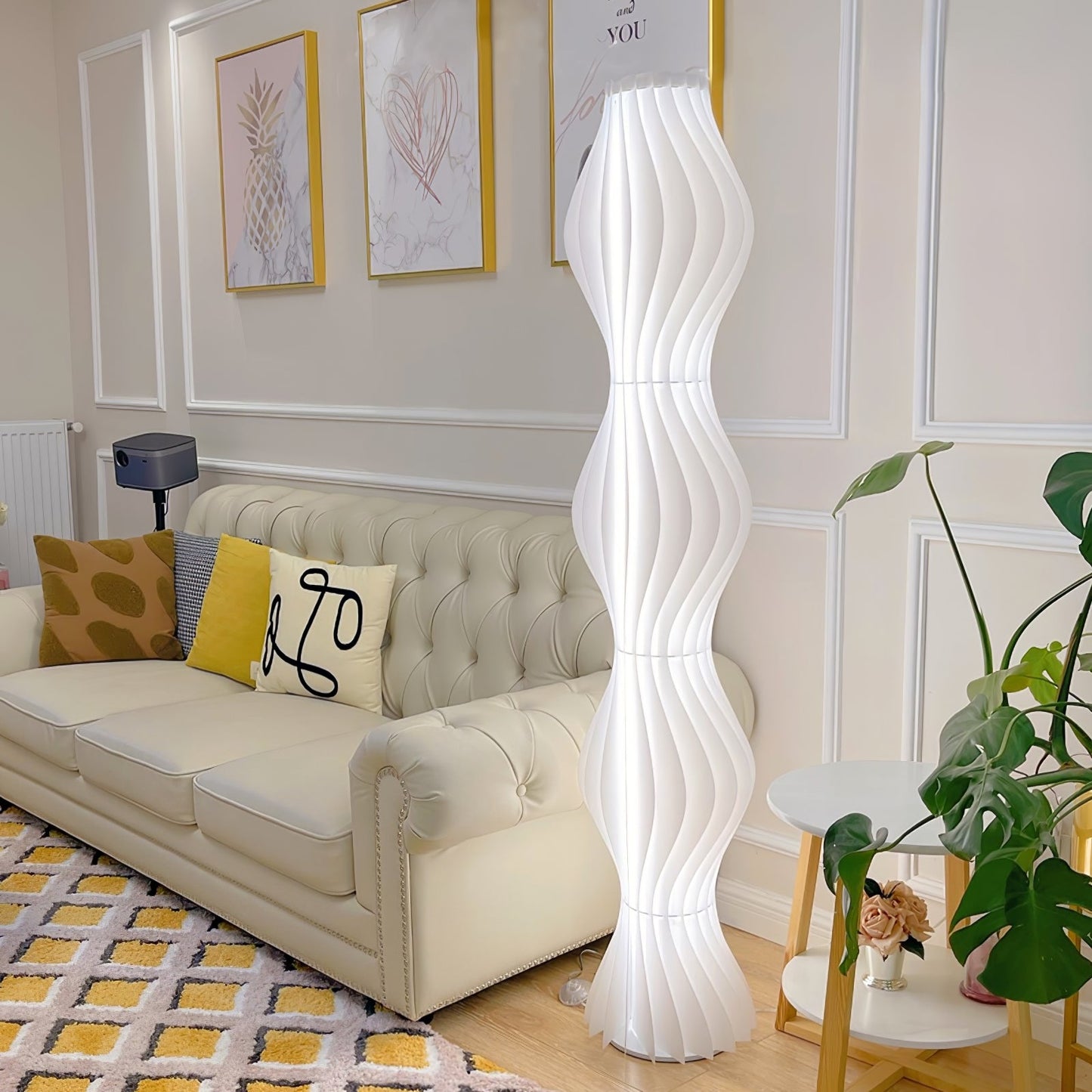 Vapor Floor Lamp | White Iron & Acrylic | Modern Design