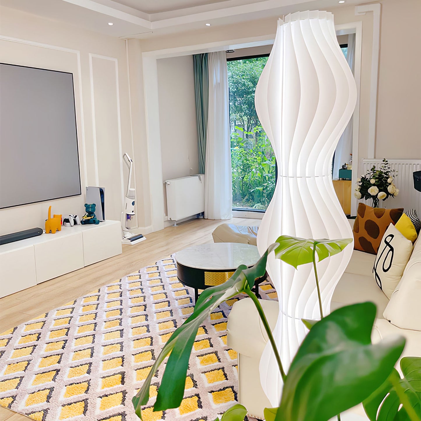 Vapor Floor Lamp | White Iron & Acrylic | Modern Design