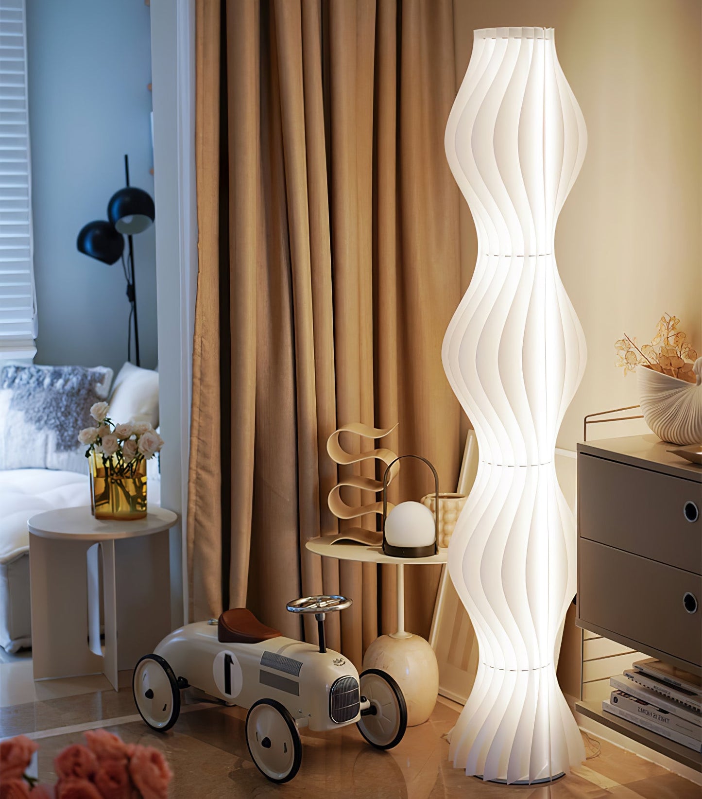 Vapor Floor Lamp | White Iron & Acrylic | Modern Design