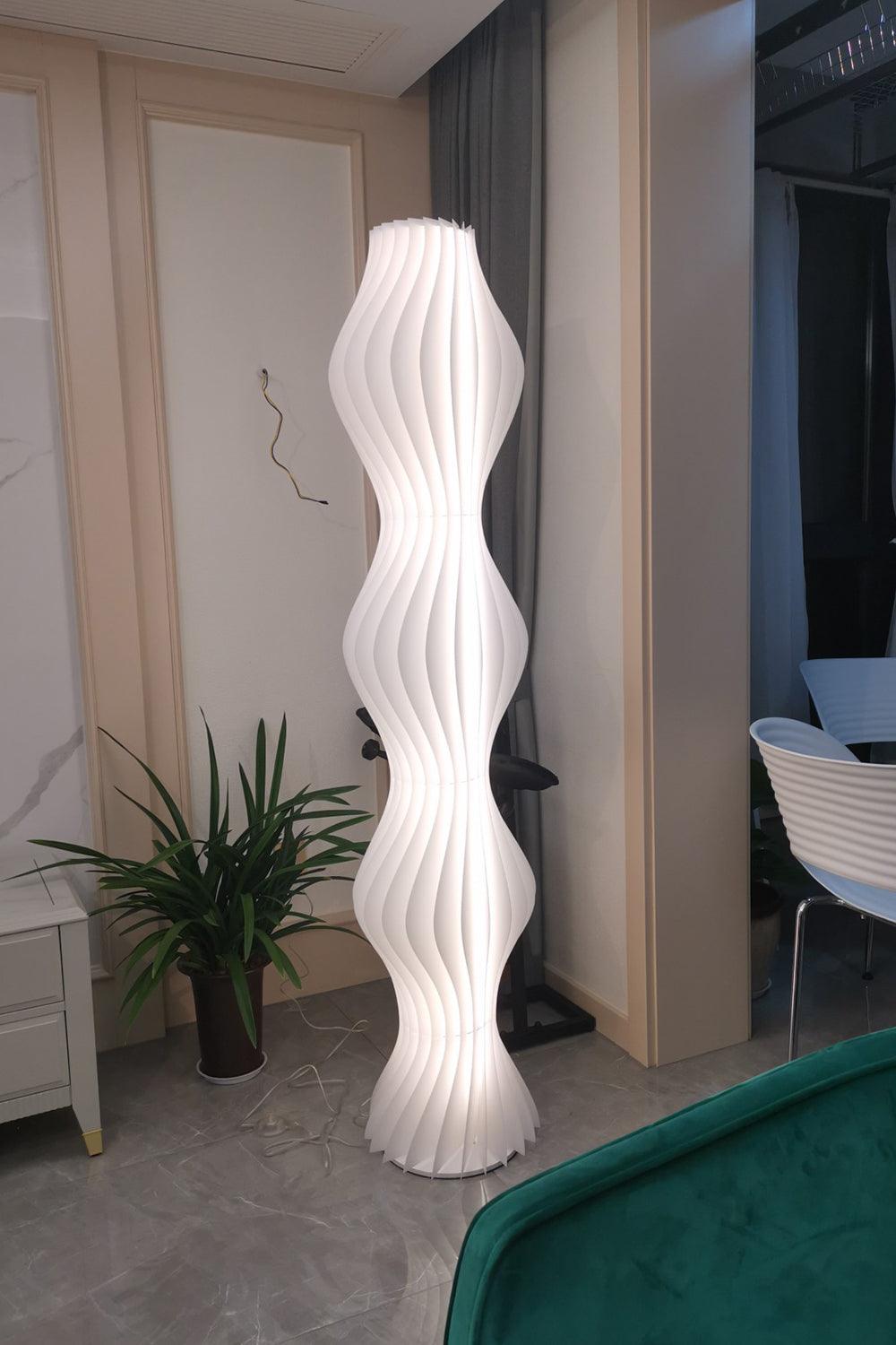 Vapor Floor Lamp | White Iron & Acrylic | Modern Design