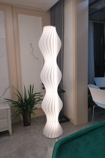 Vapor Floor Lamp | White Iron & Acrylic | Modern Design