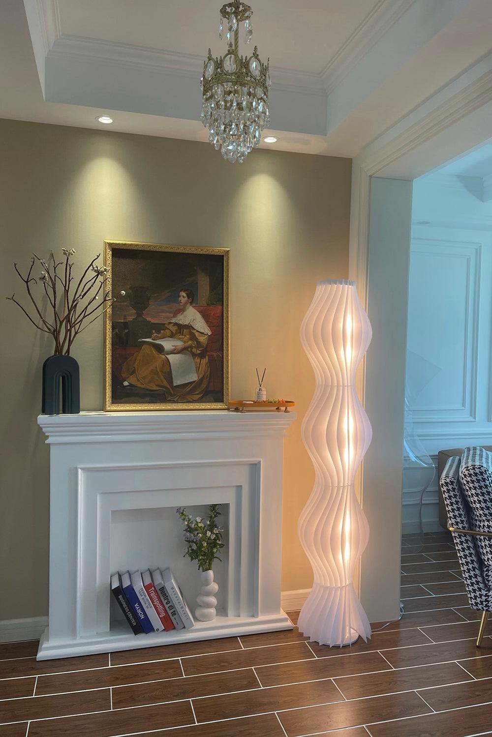 Vapor Floor Lamp | White Iron & Acrylic | Modern Design