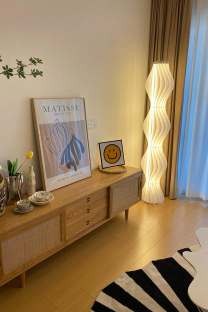 Vapor Floor Lamp | White Iron & Acrylic | Modern Design
