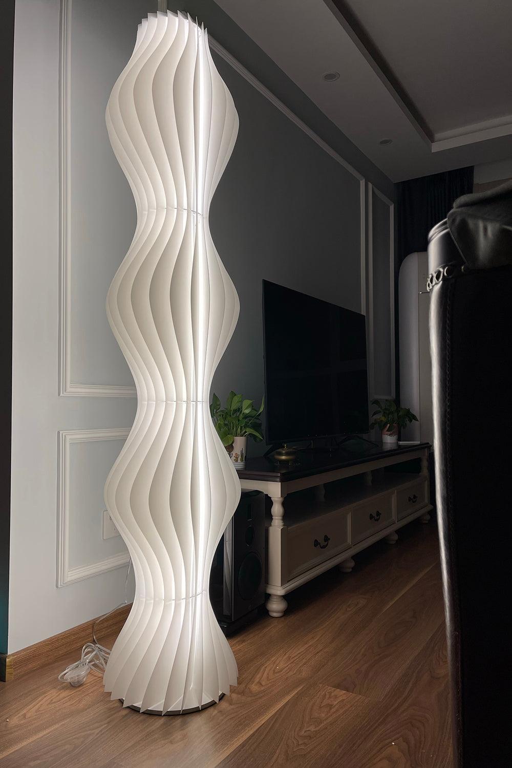 Vapor Floor Lamp | White Iron & Acrylic | Modern Design
