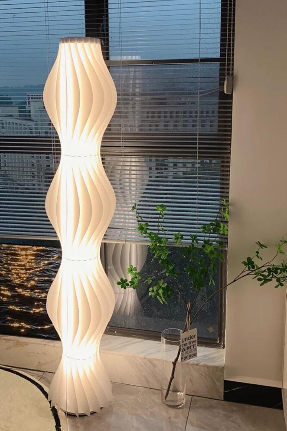 Vapor Floor Lamp | White Iron & Acrylic | Modern Design